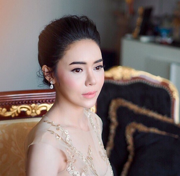 ยุวเรต ศรุตานนท์