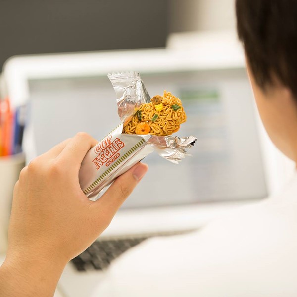 บะหมี่กึ่งสำเร็จรูปอัดแท่ง