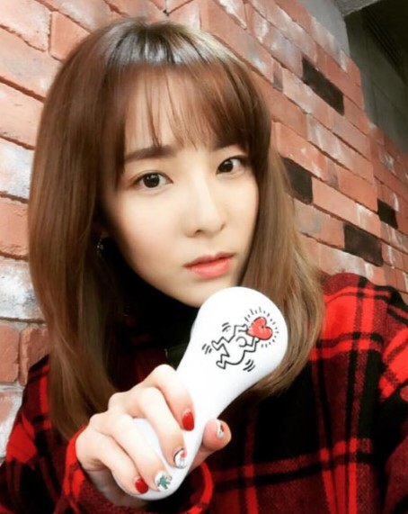 10 ดารา-นักร้องหน้าเด็ก