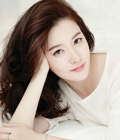 10 ดารา-นักร้องหน้าเด็ก