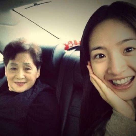 10 ดารา-นักร้องหน้าเด็ก