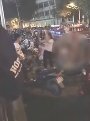 หนุ่มจีนถูกแฟนสาวเท