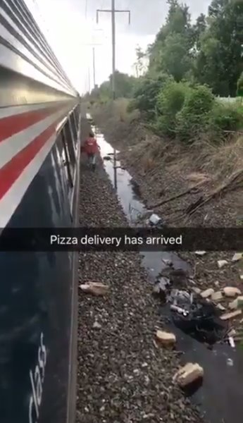 ส่งพิซซ่า