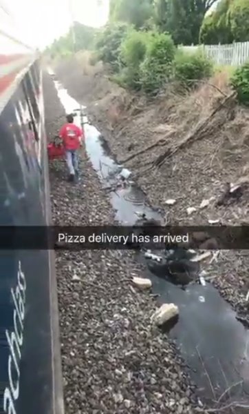 ส่งพิซซ่า