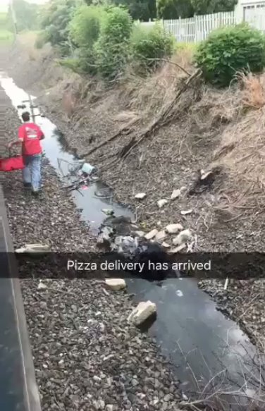 ส่งพิซซ่า