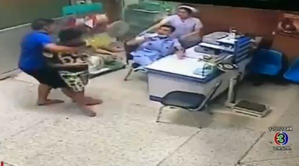 หนุ่มเวชกิจฉุกเฉิน ร้องถูกญาติผู้ป่วยตบหัวสั่น