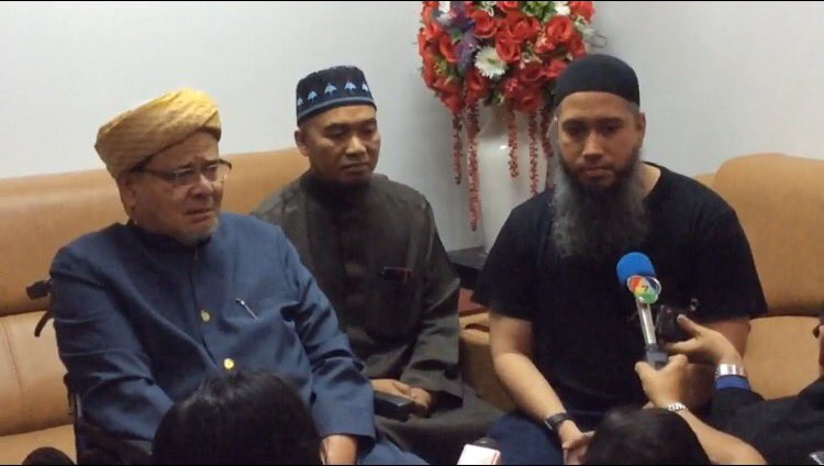 โต ซิลลี่ ฟูลส์