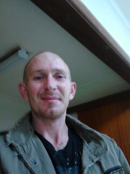 หนุ่มเจอสาวเสนออมนกเขาให้บนรถไฟ