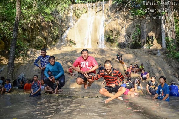 โชว์โยคะลอยตัว 