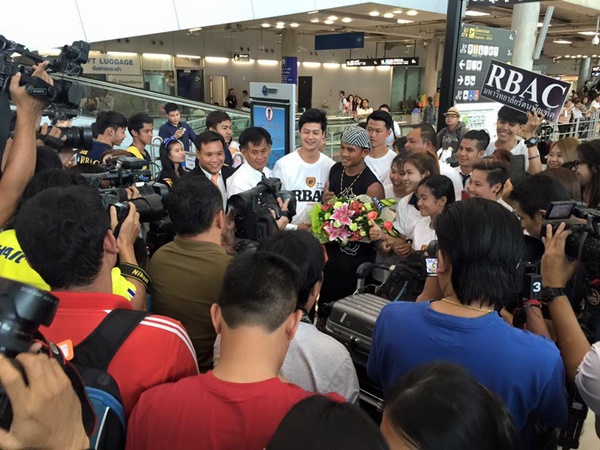 บัวขาว บัญชาเมฆ