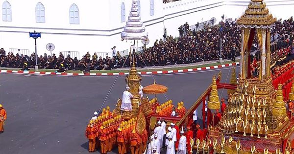 ริ้วขบวนพระบรมราชอิสริยยศ