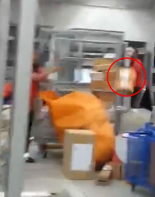 อีกแล้ว คลิปแฉไปรษณีย์ โยนกล่องพัสดุไม่สนของข้างใน