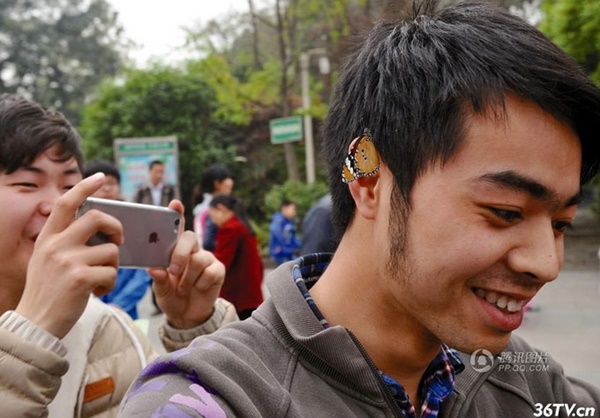  ร้านค้าจีนปล่อยผีเสื้อหลายร้อยให้เด็กเหยียบเล่น ตายเกลื่อน