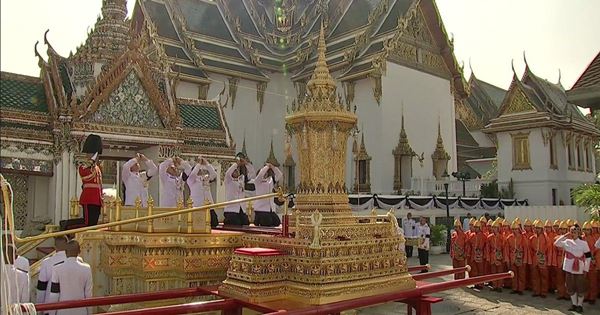 ริ้วขบวนพระบรมราชอิสริยยศ