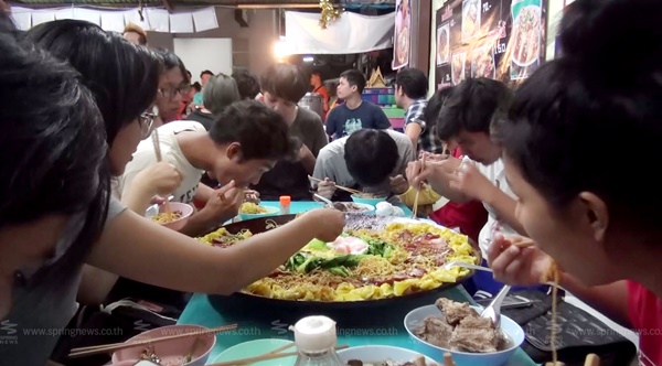 บะหมี่เฮียฮ๋ง