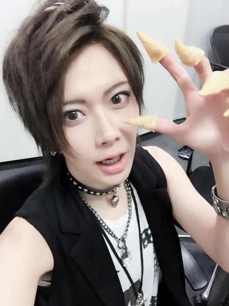 Root นางแบบสาวหล่อ