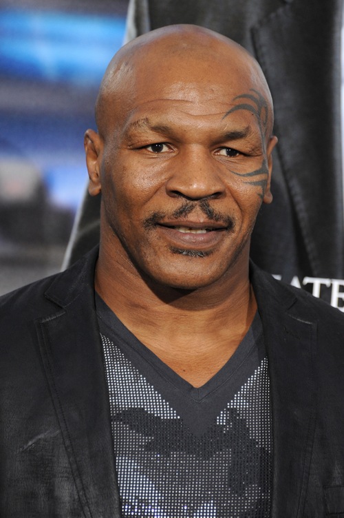 ไมค์ ไทสัน เชื่อมั่น แมนนี่ ปาเกียว มีสิทธิ์คว้าชัยศึกมวยหยุดโลกกับ ฟลอยด์ เมย์เวทเธอร์