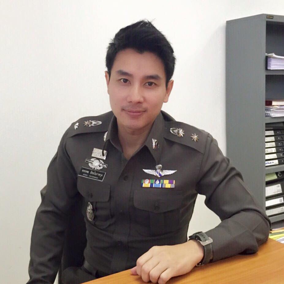 รองอั๋น