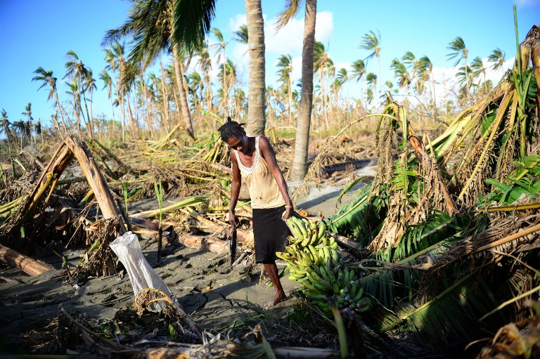 เผยภาพถ่ายสะกิดใจ วานาอูตูหลังถูกไซโคลนถล่มย่อยยับ