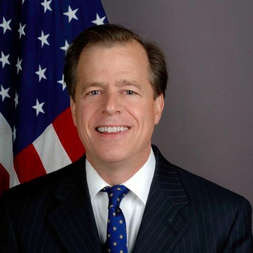 นายเกล็น ที. เดวีส์