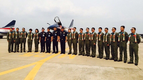 ทัพฟ้า ต้อนรับหมู่บินผาดแผลง August1 ฉลอง 40 ปี สัมพันธ์ไทย-จีน