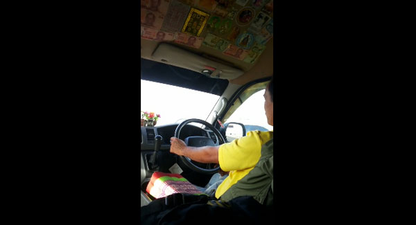 ชาวเน็ตแฉคลิป คนขับรถตู้กรุงเทพฯ-ชลบุรี