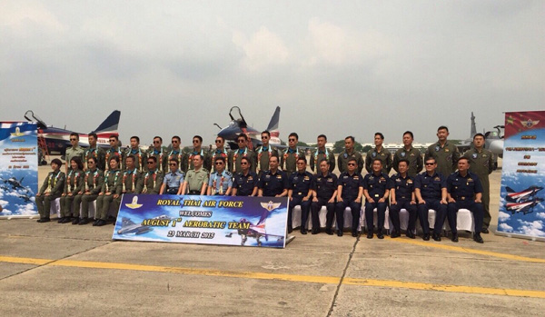 ทัพฟ้า ต้อนรับหมู่บินผาดแผลง August1 ฉลอง 40 ปี สัมพันธ์ไทย-จีน