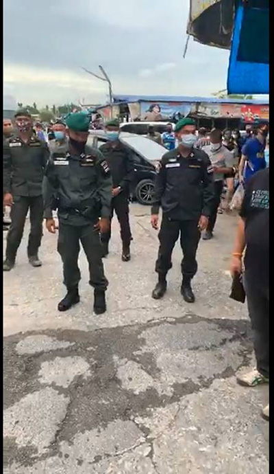 ภาพข่าว  ตํารวจระยองอุ้มประชาชน