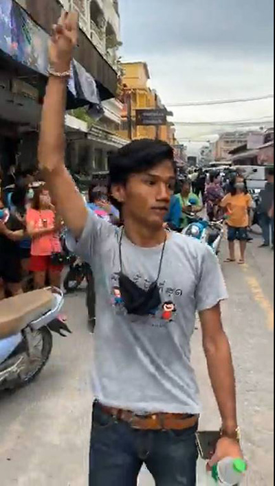 ภาพข่าว  ตํารวจระยองอุ้มประชาชน