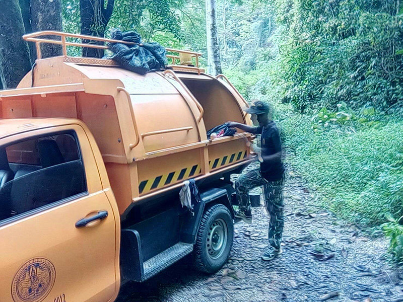 จวกสนั่น เขาสกปรับพื้นที่