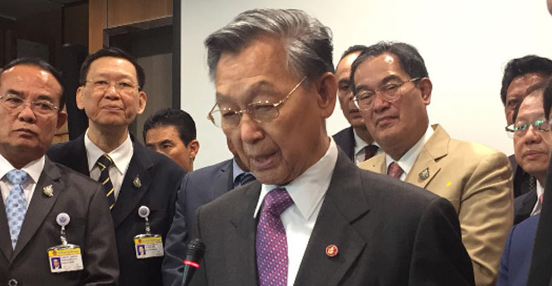 ชวน หลีกภัย