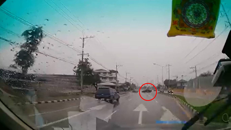 กระบะยูเทิร์น