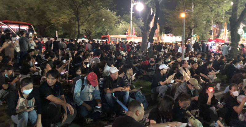 ม็อบ 14 ตุลา