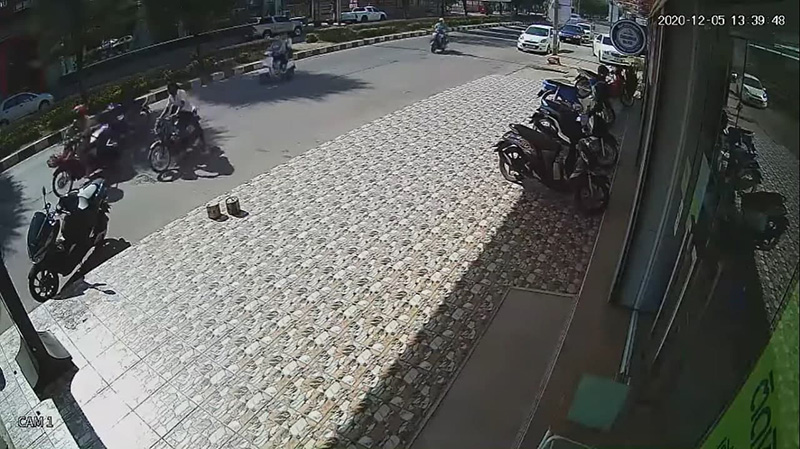 2 หนุ่มพลเมืองดี 