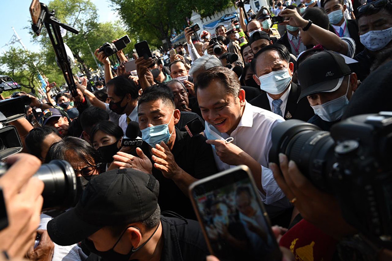  ภาพข่าว นักเรียนรวมตัว