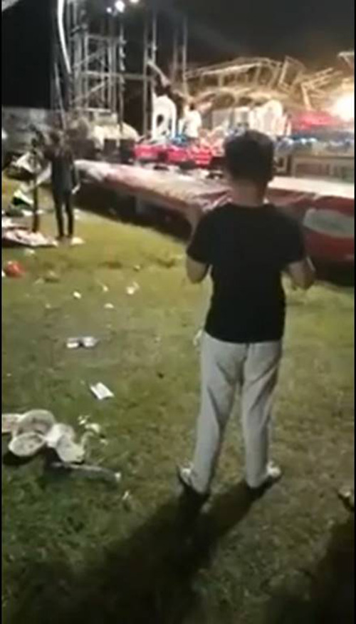 เวทีหมอลำพังถล่ม