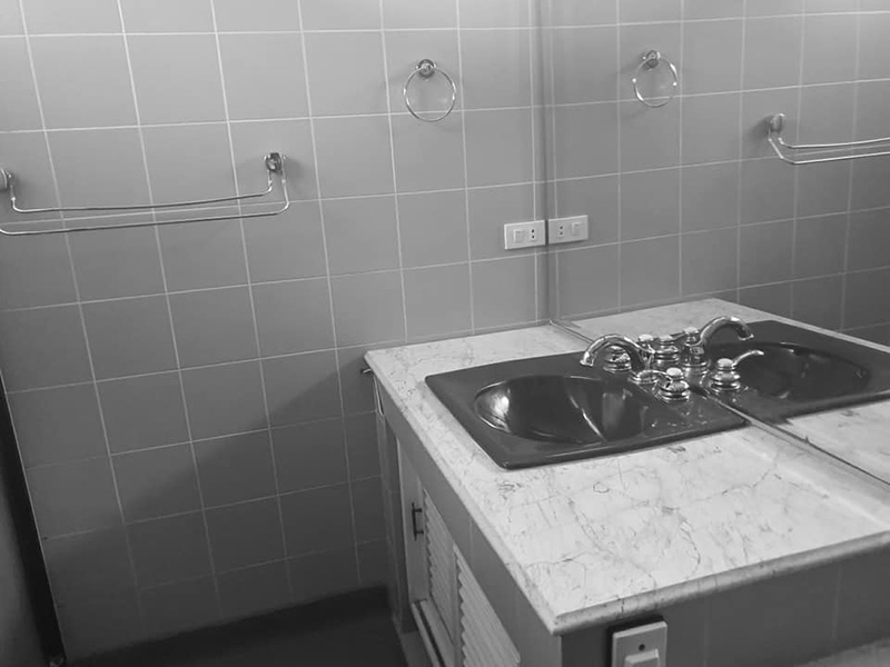 บ้านสี่เสาเทเวศร์