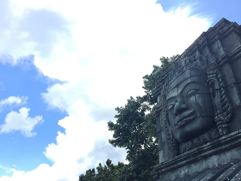 โรงแรมไทย