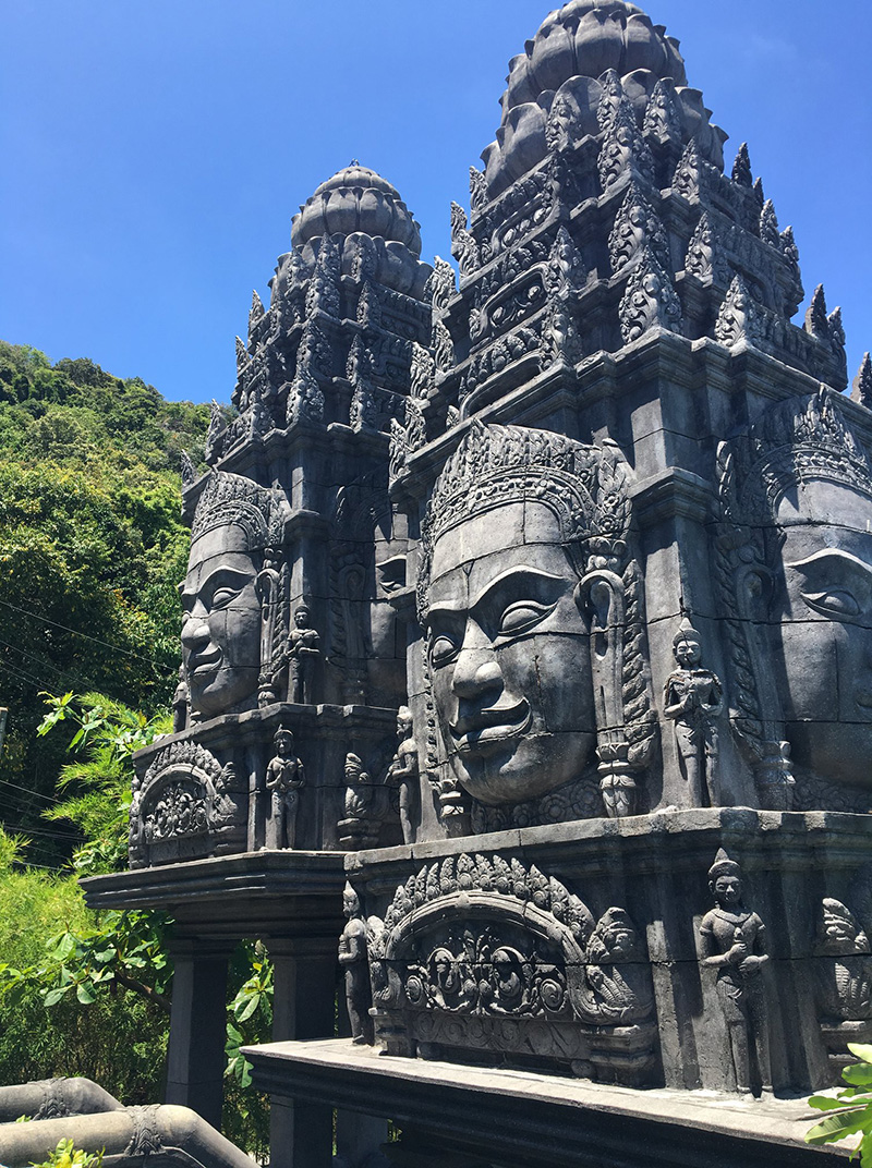 โรงแรมไทย