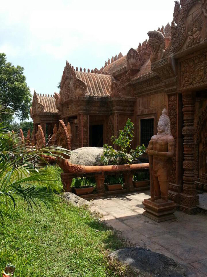 โรงแรมไทย