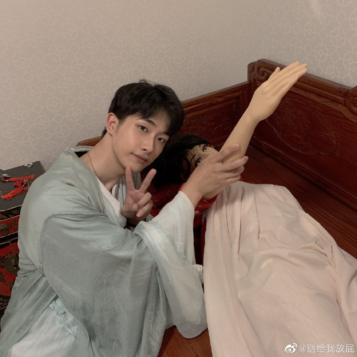 หนุ่มออกรายการทีวี