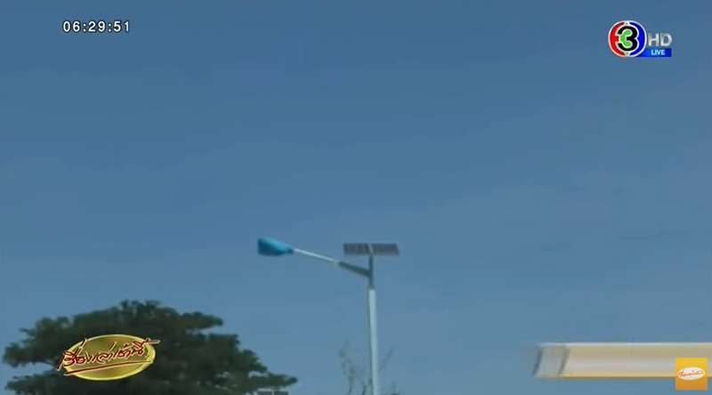 กระสอบปุ๋ยคลุมไฟถนน 