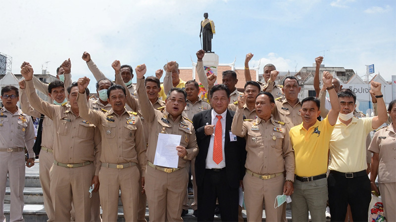 ภาพข่าวแจ้งความ บ๊วย - เรนนี่