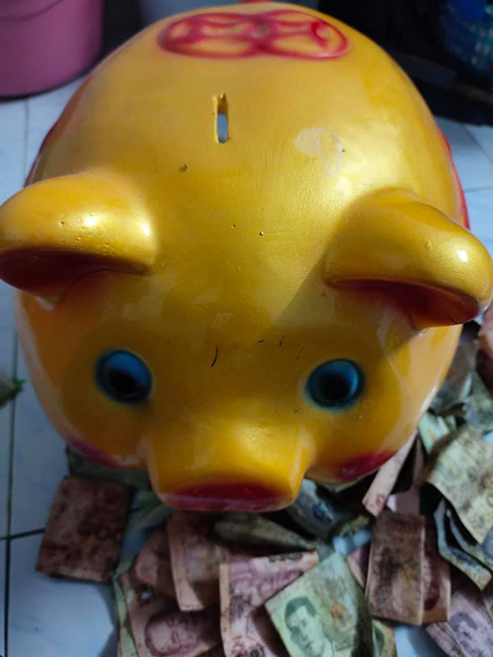 กระปุกหมู