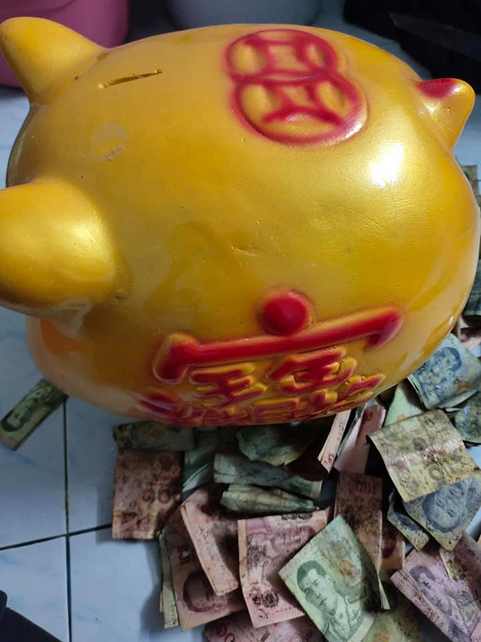 กระปุกหมู