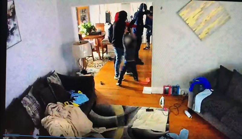 เด็ก 5 ขวบ สู้โจรปล้นบ้าน