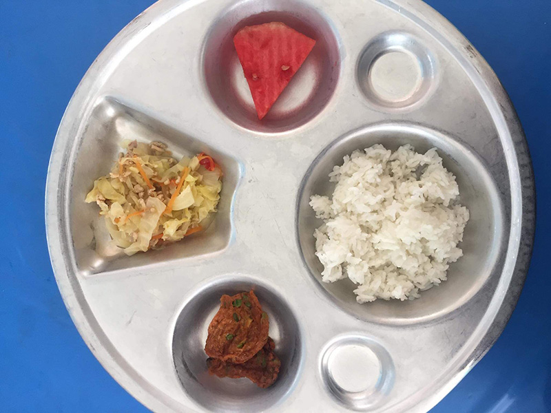 อาหารกลางวันเด็ก