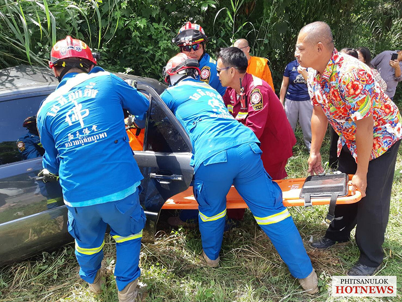 เบนซ์ชนกระบะ