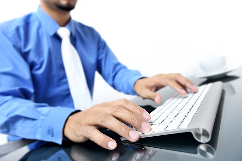 นายอนุชา บูรพชัยศรี 