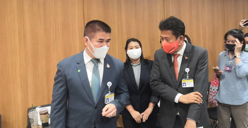 ธรรมนัส